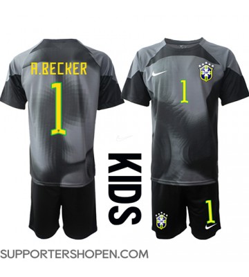 Brasilien Alisson Becker #1 Målvakt Hemmatröja Barn VM 2022 Kortärmad (+ korta byxor)